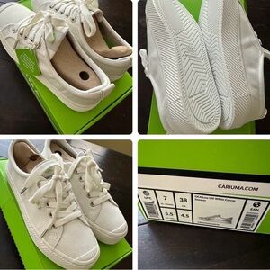 Cariuma Low / J. Crew collab
Off white canvas